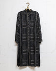 05.24.506 - Embroidered long coat