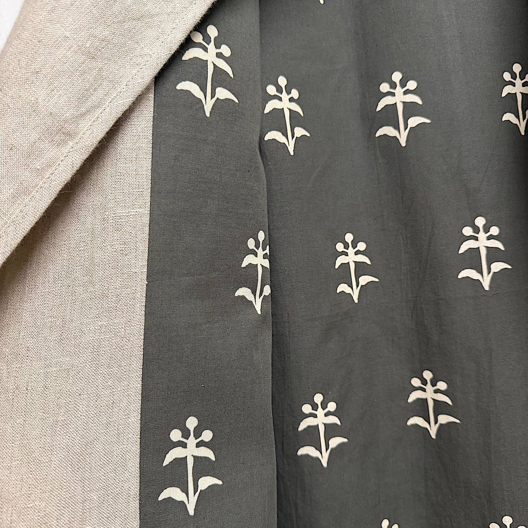 02.26.207 - Tara Linen Coat
