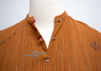23i29 - brown cotton shirt