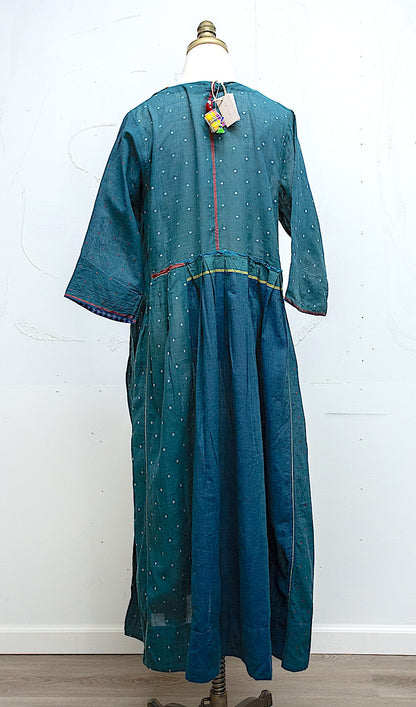 23i32 - cotton jamdani dress