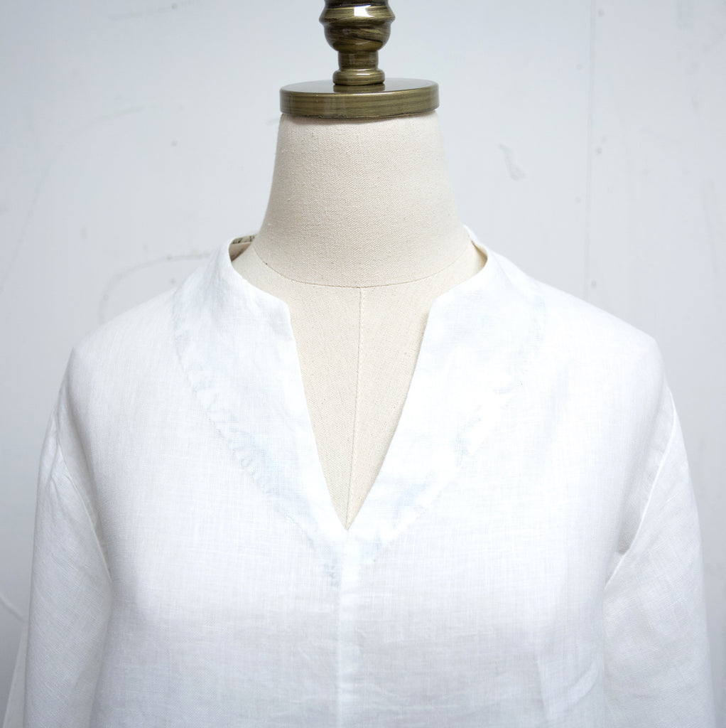 23MN2- white linen top