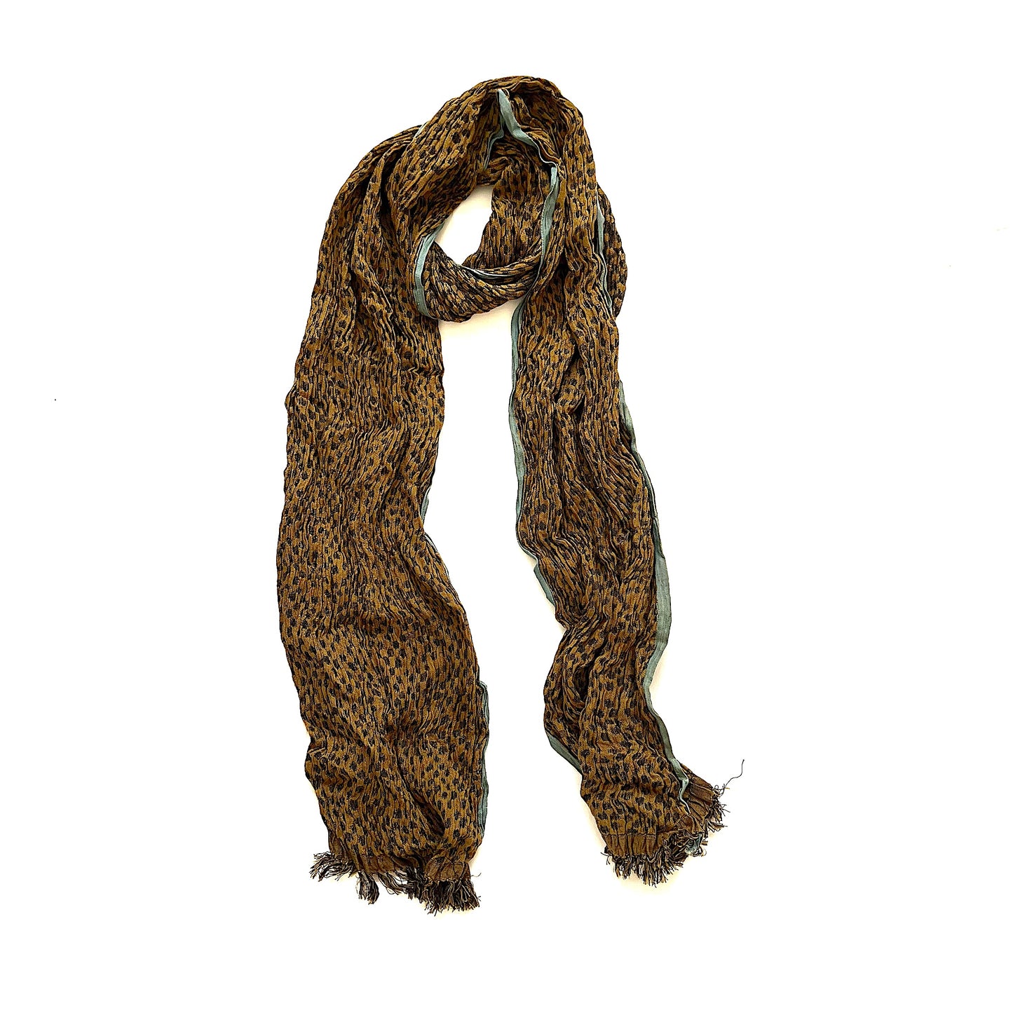 2427 crinkled silk scarf