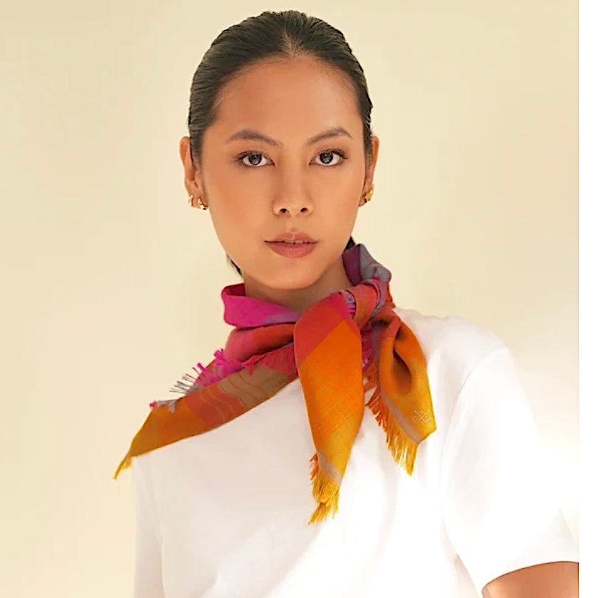 2653 Cashmere Neck Scarf