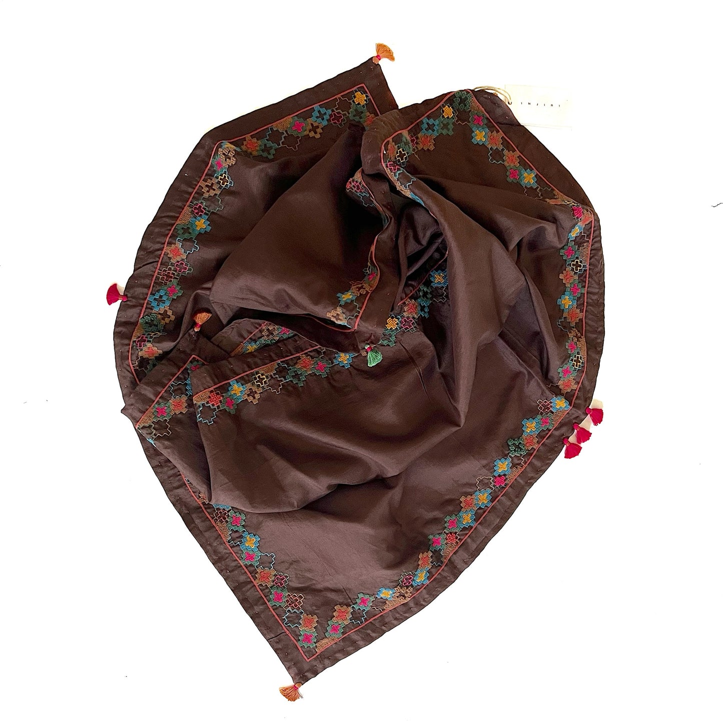 23i34 - square silk embroidered scarf