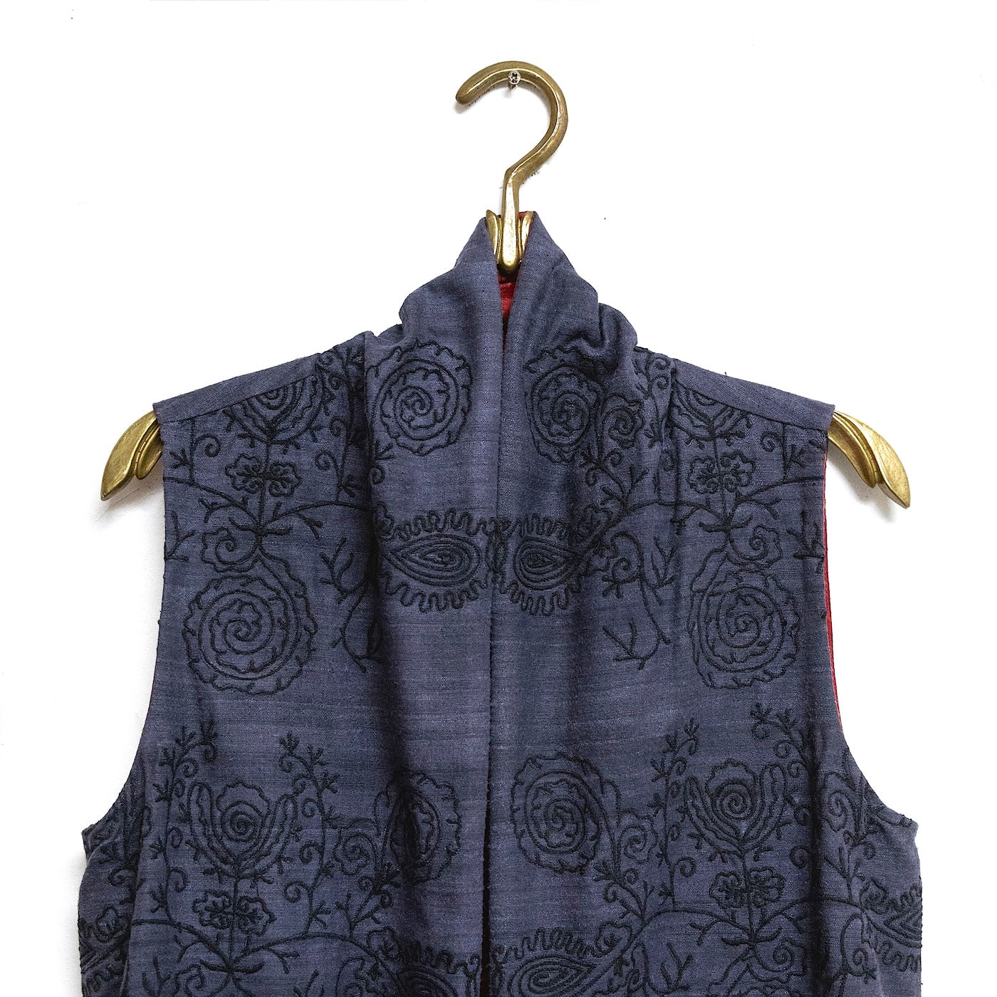 05.26.503 - Embroidered Duster coat