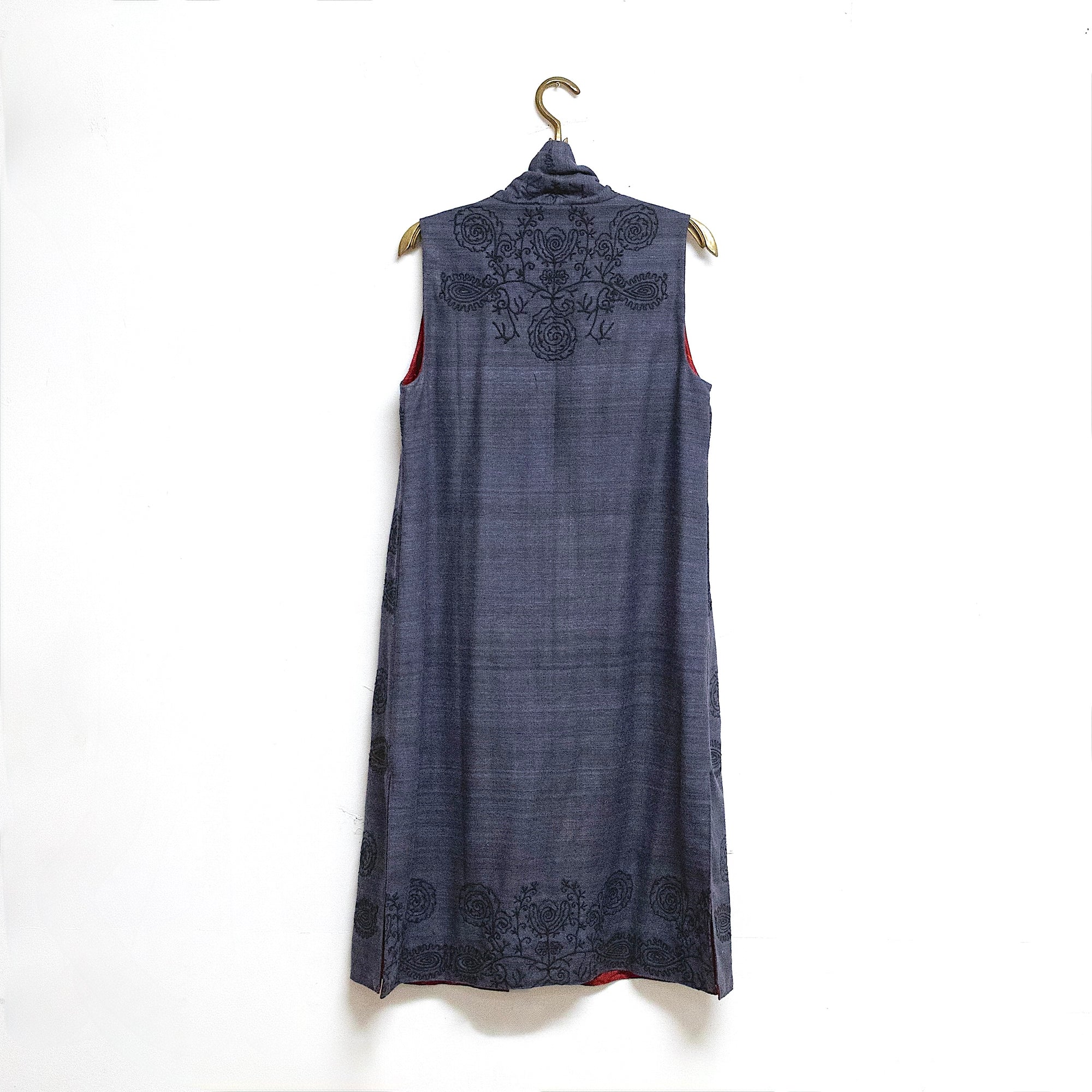 05.26.503 - Embroidered Duster coat