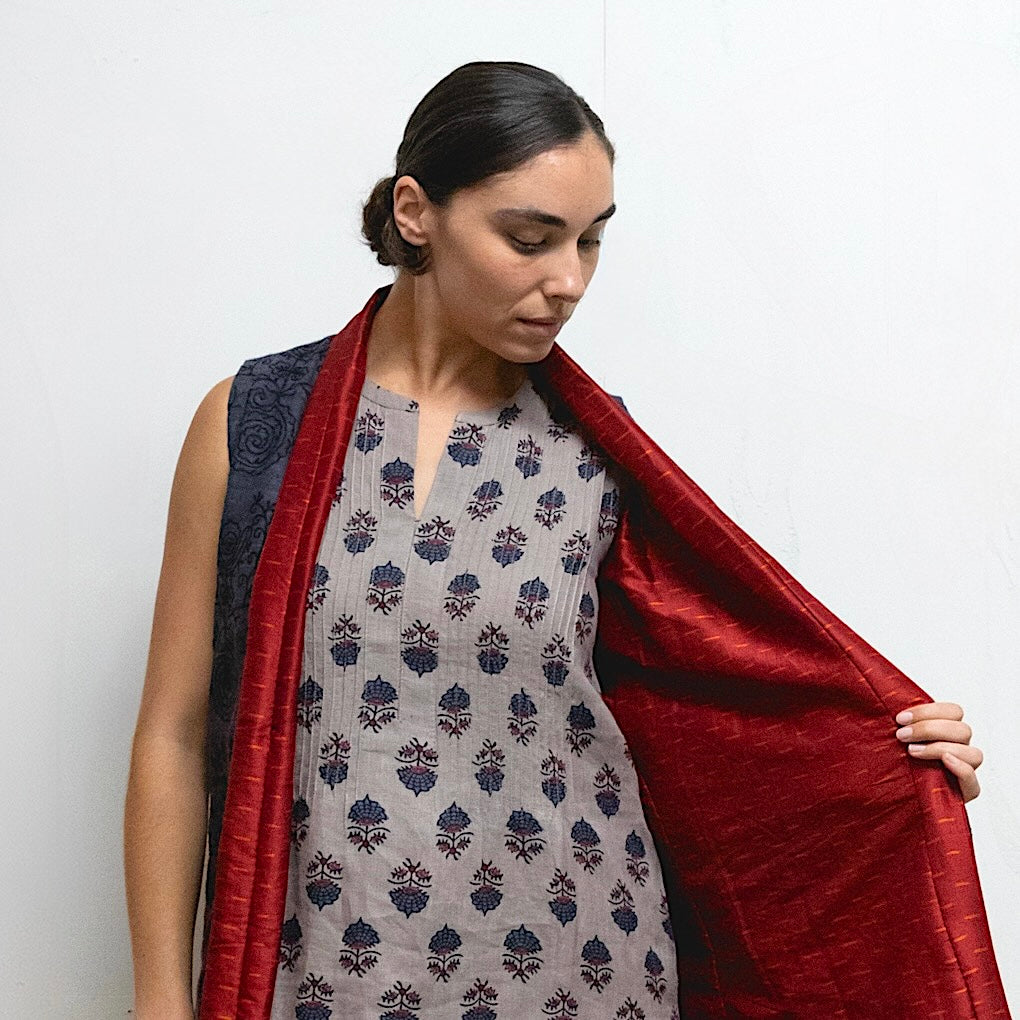05.26.503 - Embroidered Duster coat