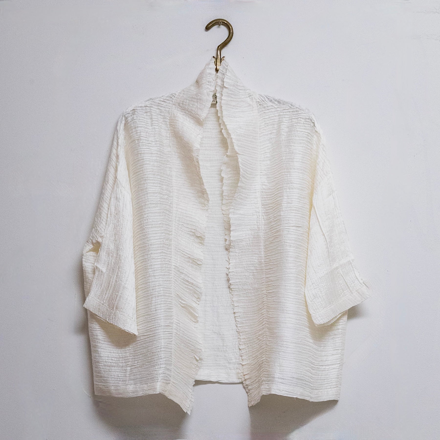 01.26.130 - Silk Shrug