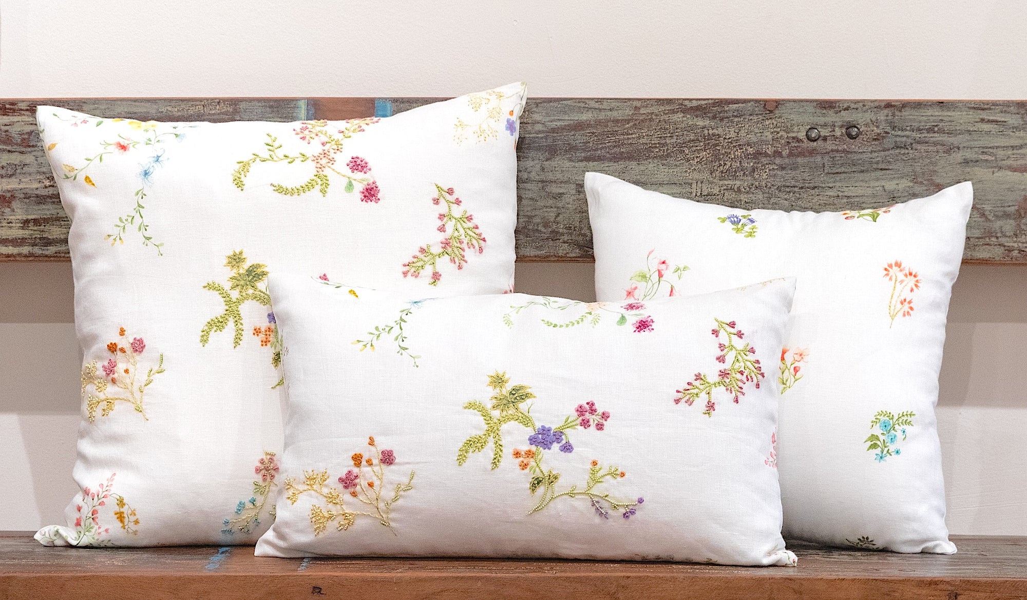 02.26.251 Embroidered Linen Pillow