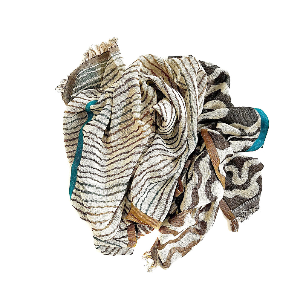 1501 silk stole